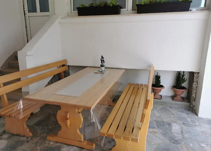 House Katarina בית הארחה *