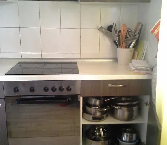 בית הארחה House Katarina